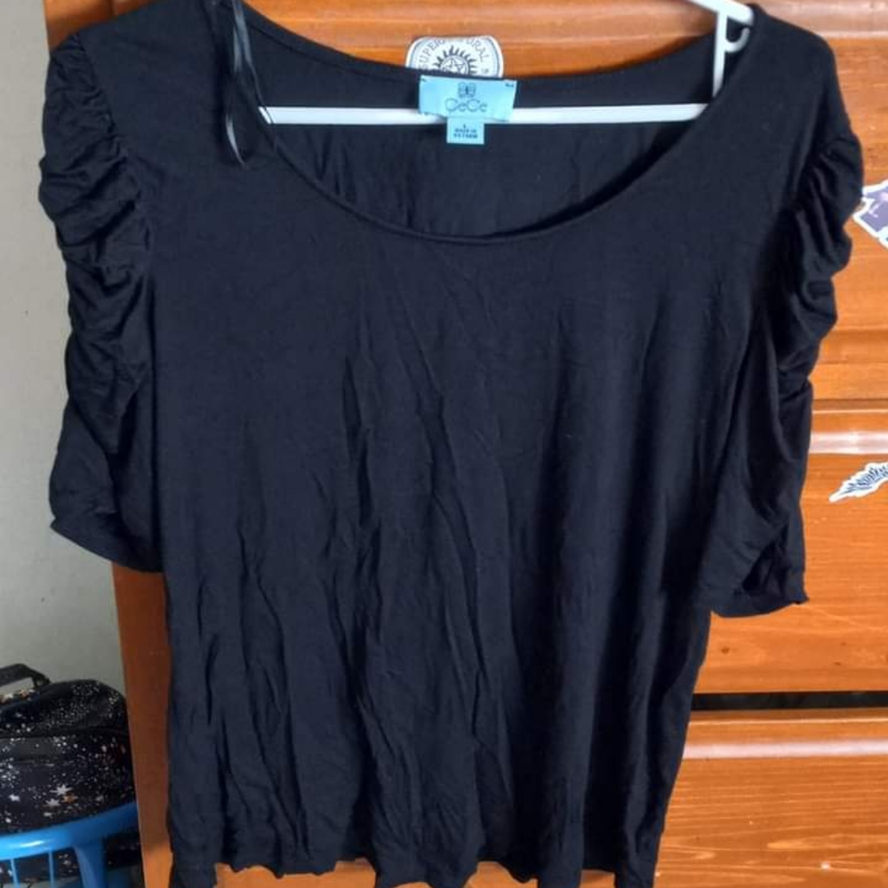 Black shirt